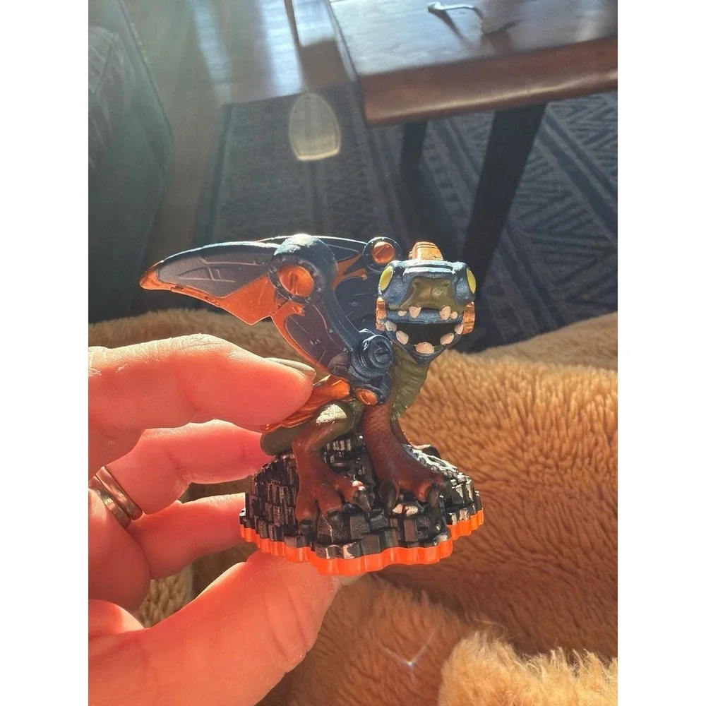 Skylanders Giants LightCore‎ Drobot (Orange Base) Character Figure